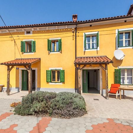 House Krizanic In Marcana, Istria, With 2 Apartments, Total 9 Guests Exteriör bild