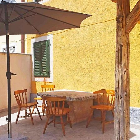 House Krizanic In Marcana, Istria, With 2 Apartments, Total 9 Guests Exteriör bild
