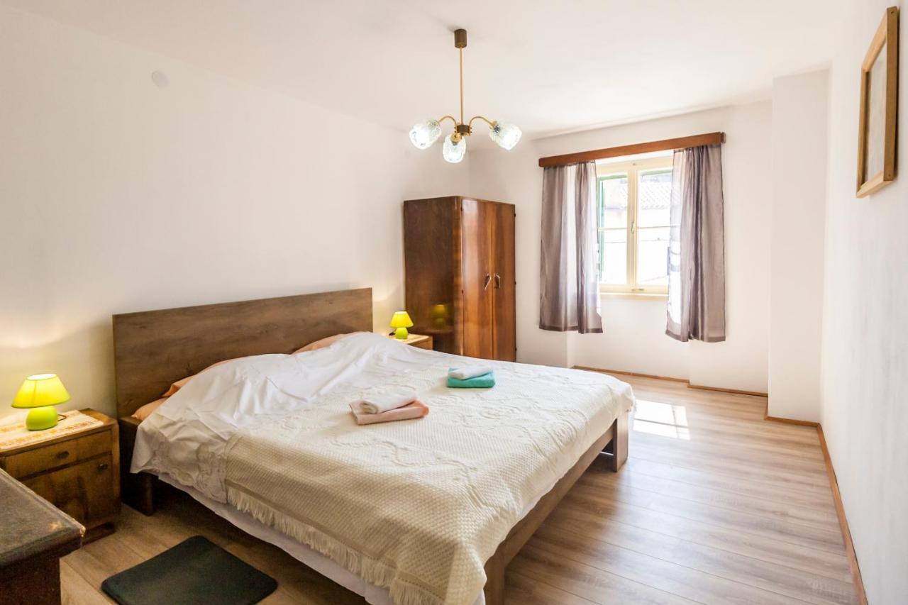 House Krizanic In Marcana, Istria, With 2 Apartments, Total 9 Guests Exteriör bild