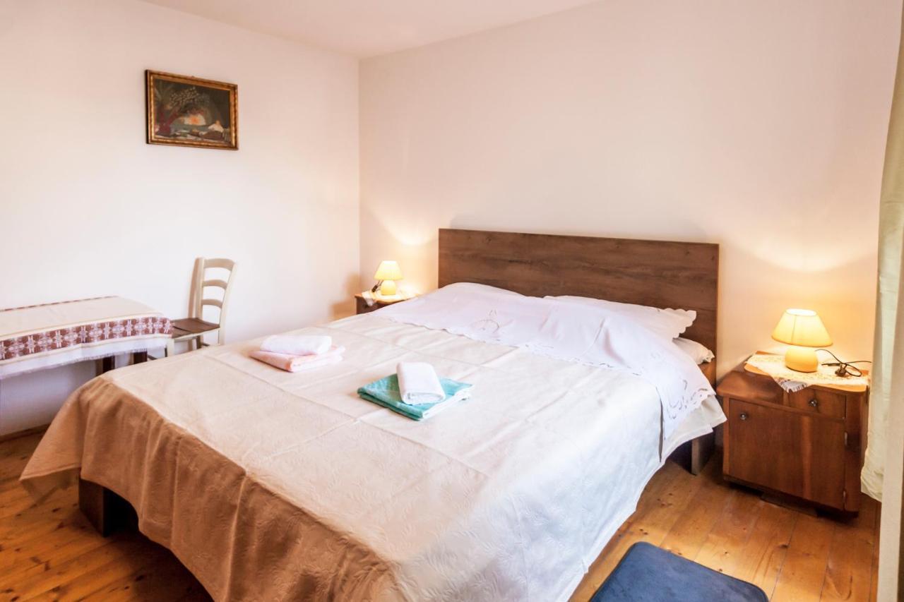 House Krizanic In Marcana, Istria, With 2 Apartments, Total 9 Guests Exteriör bild